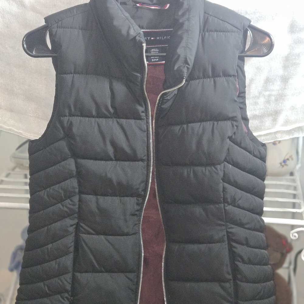 Tommy Hilfiger Women's Black Puffer Vest